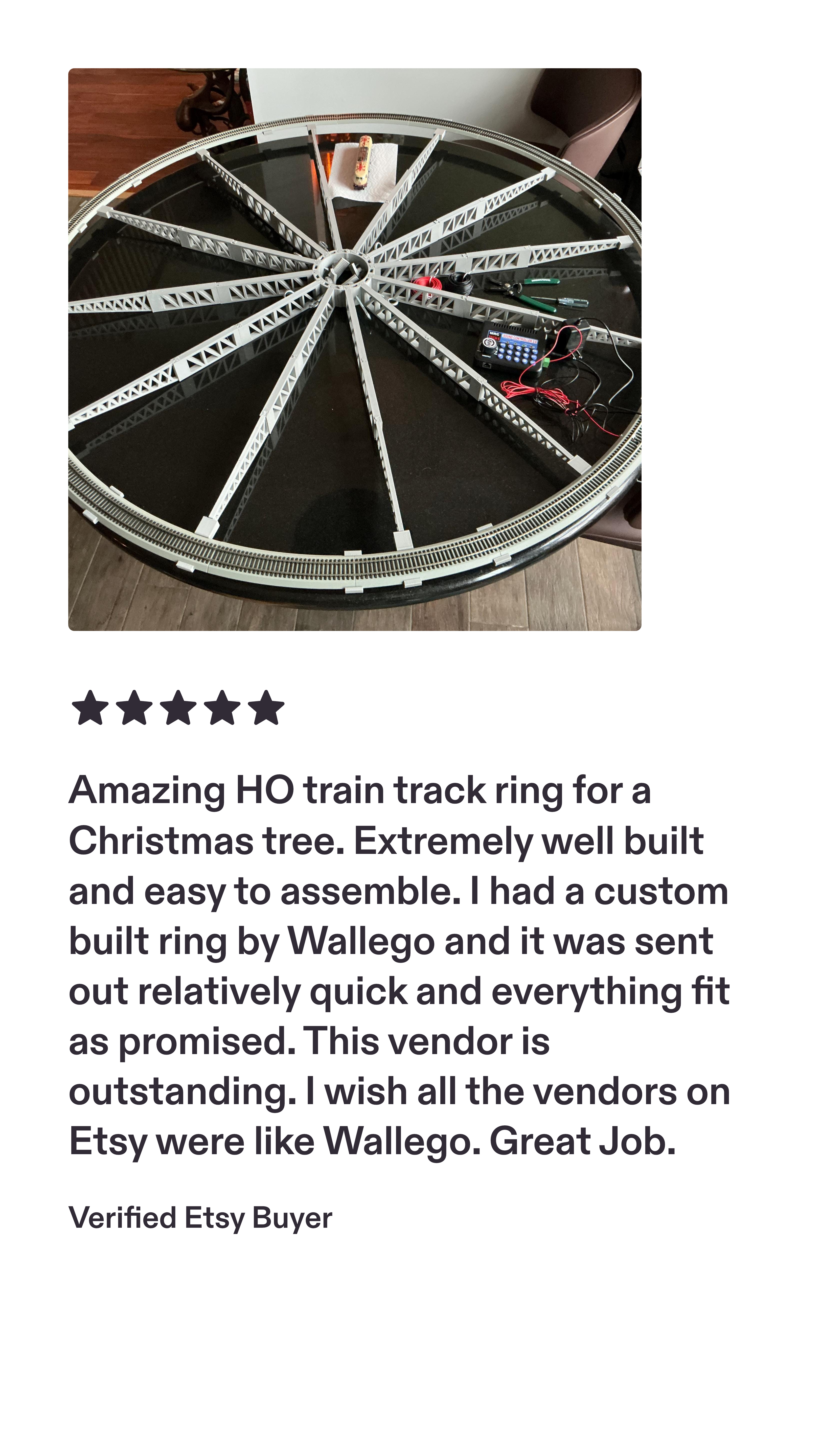 HO Scale Christmas Tree Train Track Bracket - for EZ-Track 26” radius