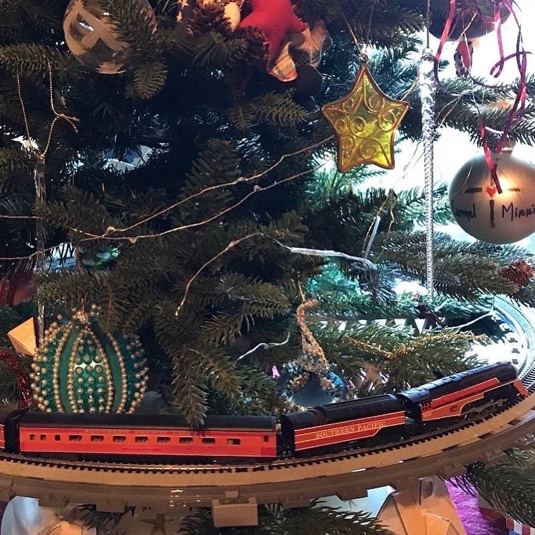 N Scale Christmas Tree Train Track Bracket for Bachmann 11.25” radius EZ-track