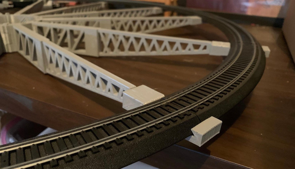 HO Scale Christmas Tree Train Track Bracket - for EZ-Track 18” radius