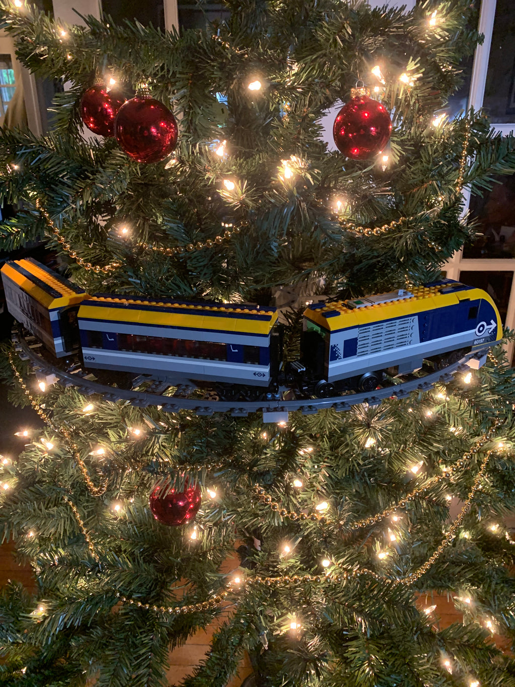 Christmas Tree Train Track Bracket - Lego Track